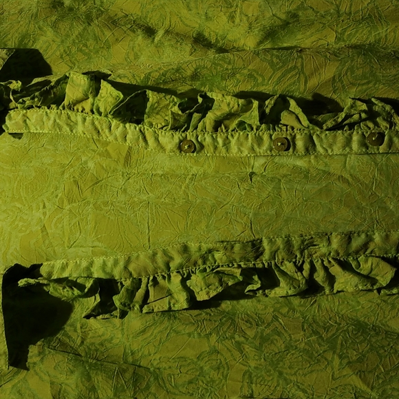 Northern Reflection green quarter sleeve collar ruffles detailing shirt size XS - Picture 4 of 7